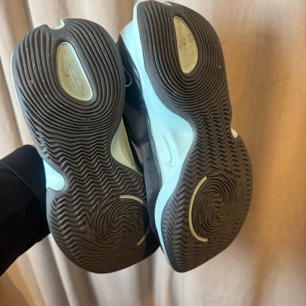 Nike Renew Elevate 3 'Black Jade Ice'  2023‎ Women’s Size 9.5 Athletic Shoe